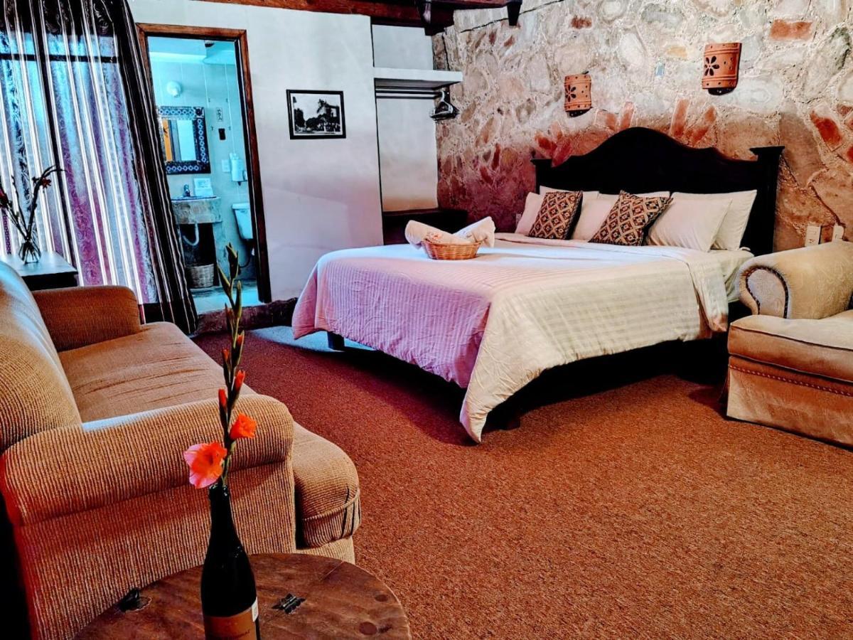 Hotel & Cava La Parroquia San Cristóbal de Las Casas Exteriör bild